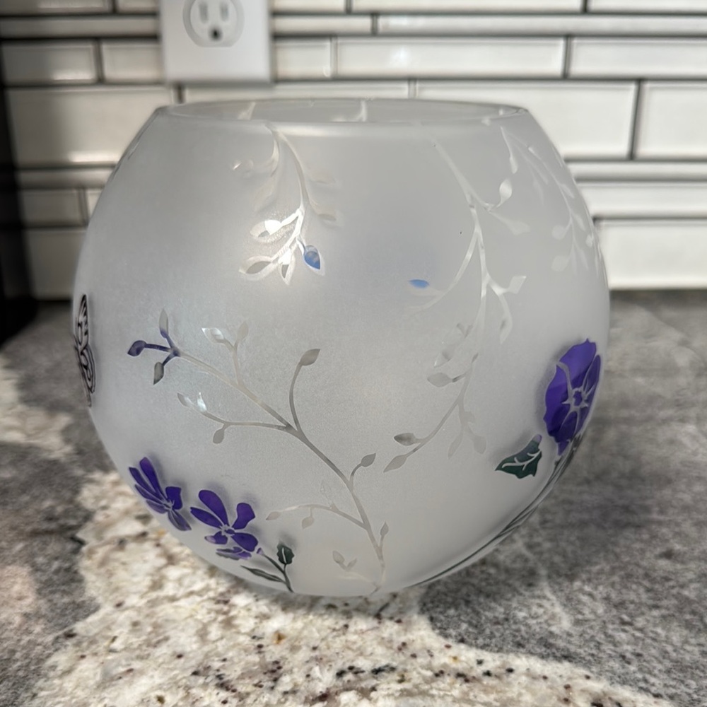 Lenox butterfly meadow Frosted Glass with ode bowl non lead crystal 6” - Picture 5 of 8